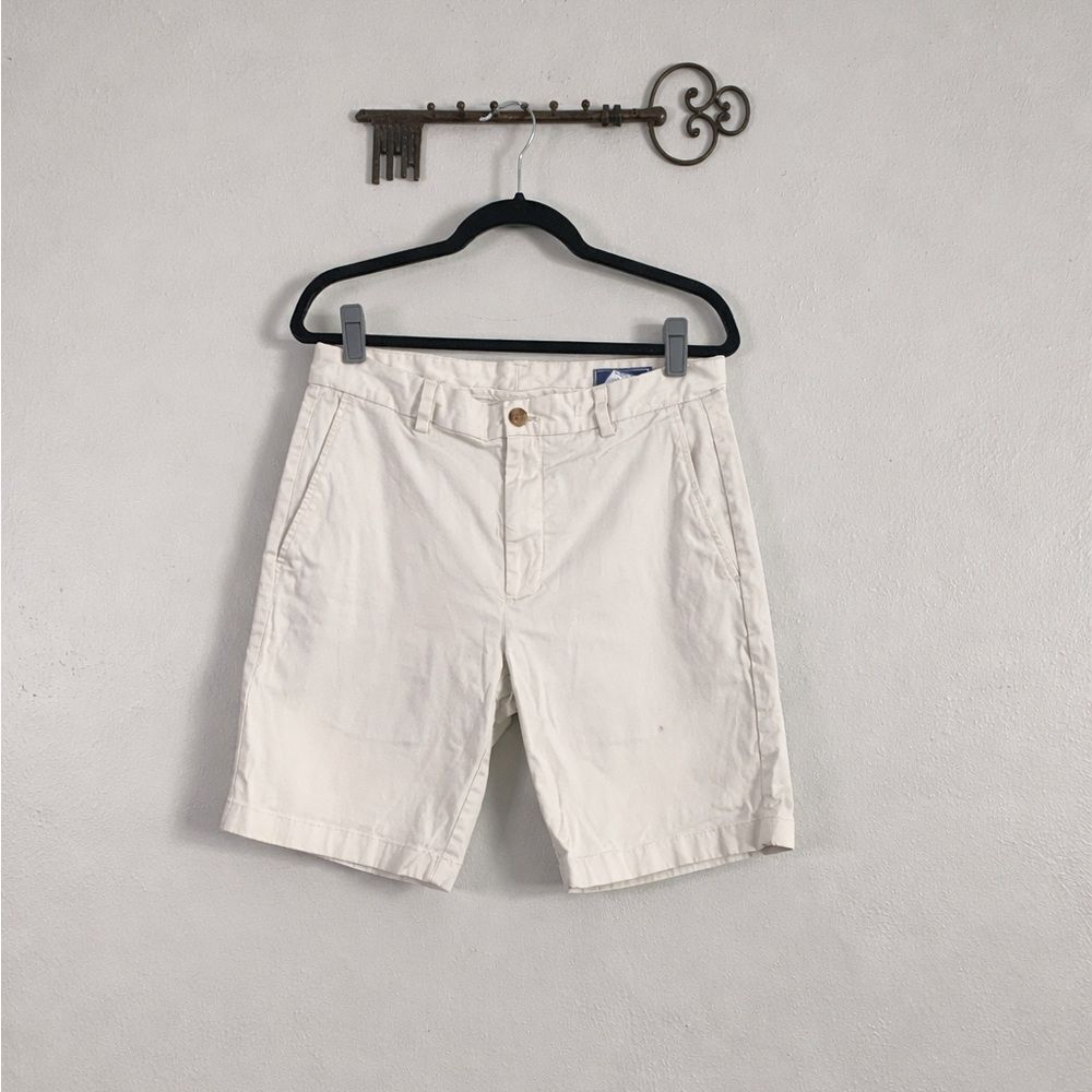 Vinyard Vines light khaki Casual preppy Shorts size 32”